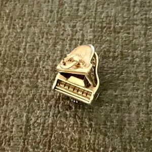 Retired James Avery 3D Sterling Silver Grand Piano Charm